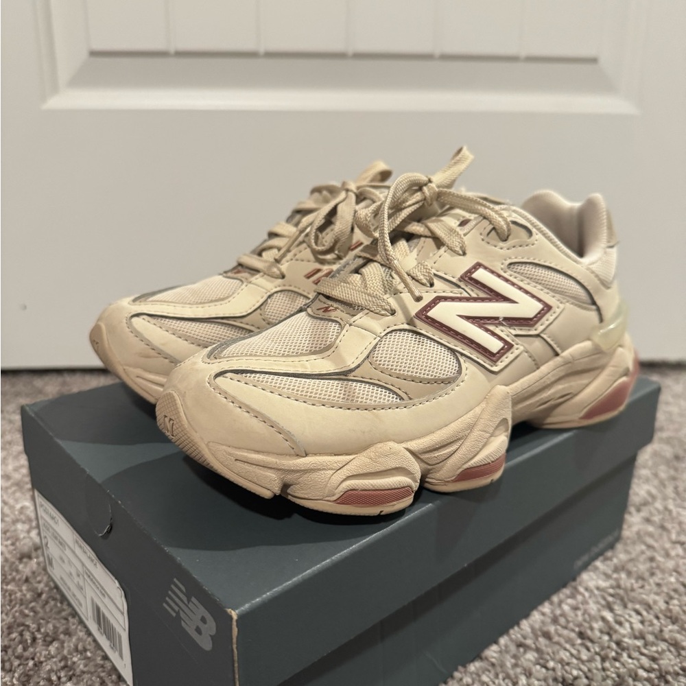 New Balance 9060